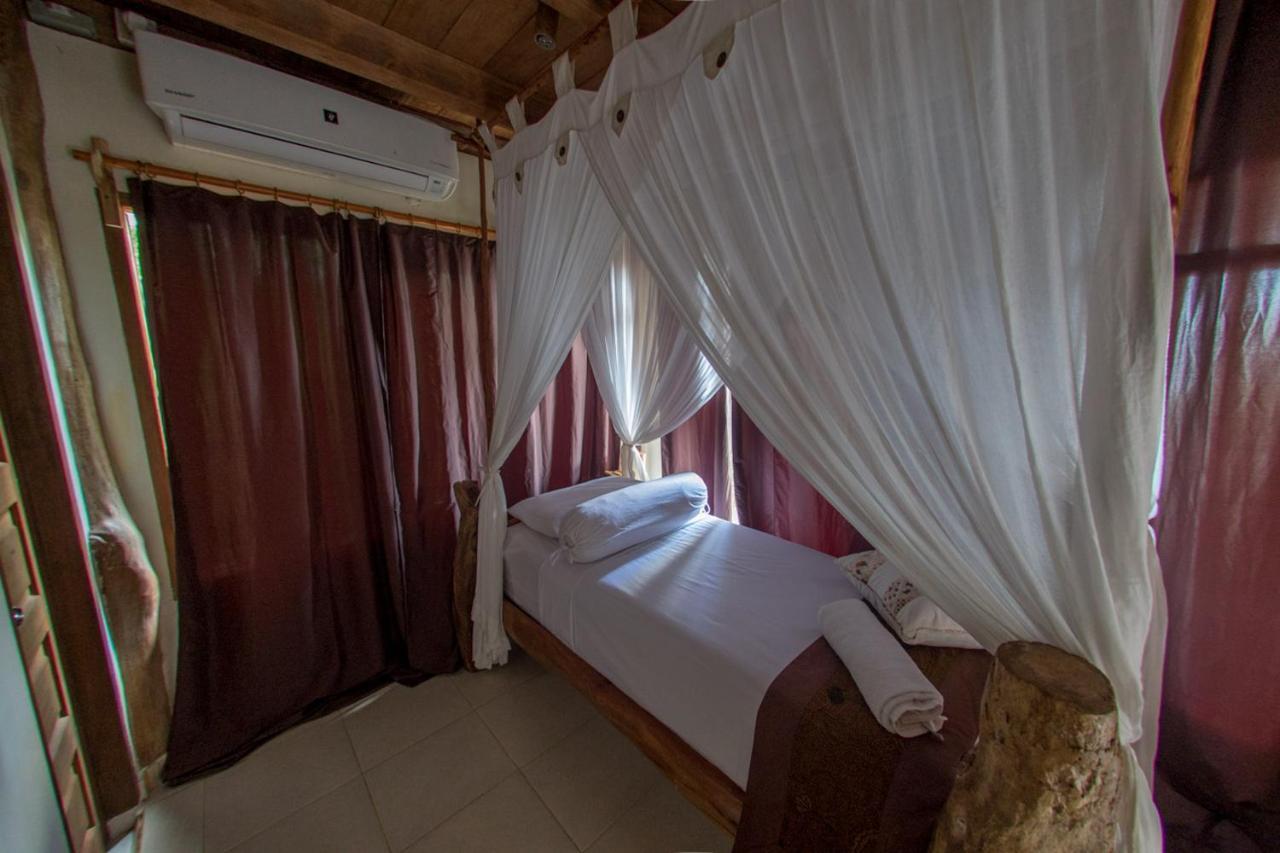 Hidden Bay Resort Mentawais Masokut Extérieur photo